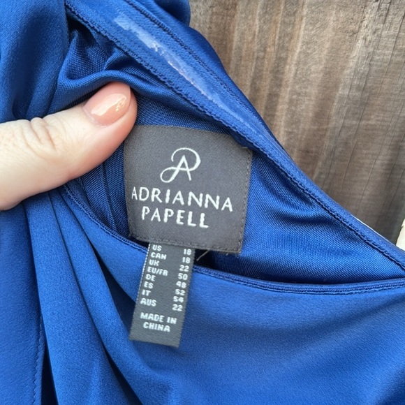 Adrianna Papell Satin Crepe Draped Jumpsuit, size 18 - Picture 10 of 11